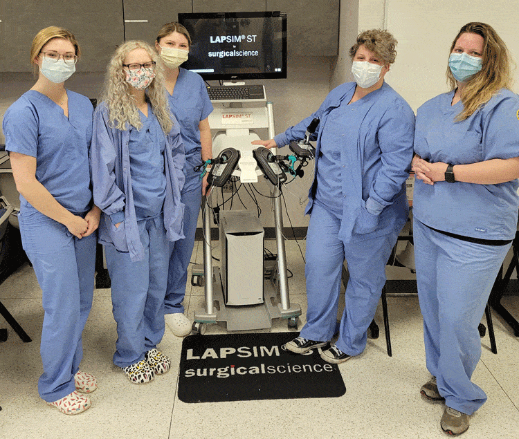 Richland students with LapSim ST