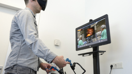 VR training on LAP Mentor surgical simulator